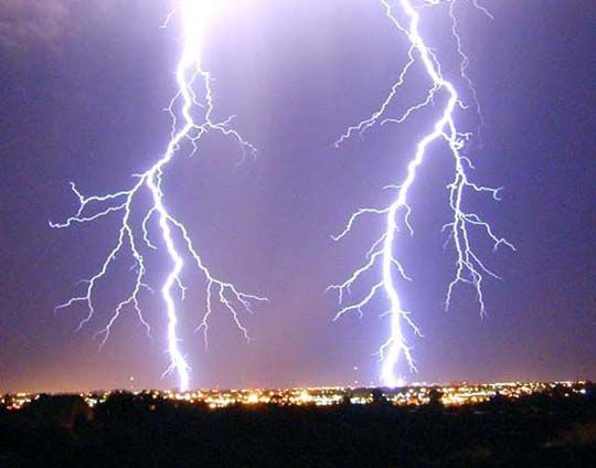 lightning strike electrical charges for electricity