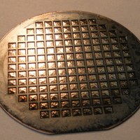The first macro-scale thin-film solid-oxide fuel cell