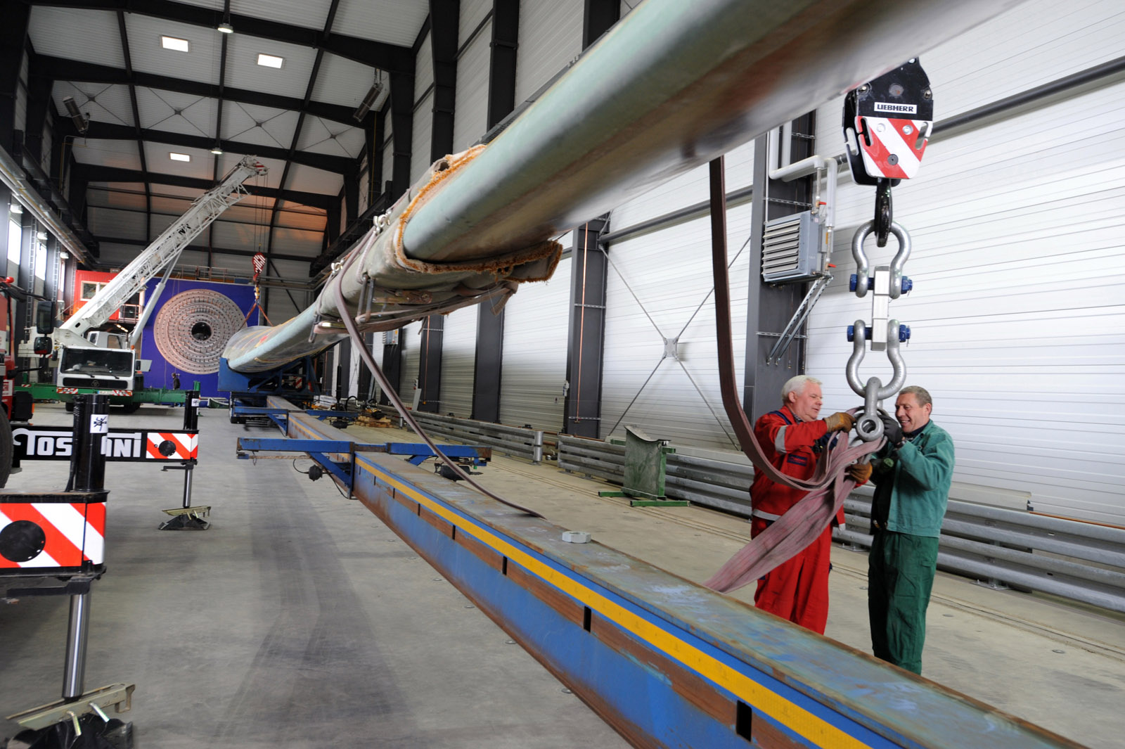 Extreme testing for rotor blades