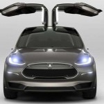 Tesla-Model-X-a- Premium-Electric-SUV