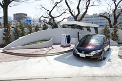 Honda Introduces Solar Hydrogen Station